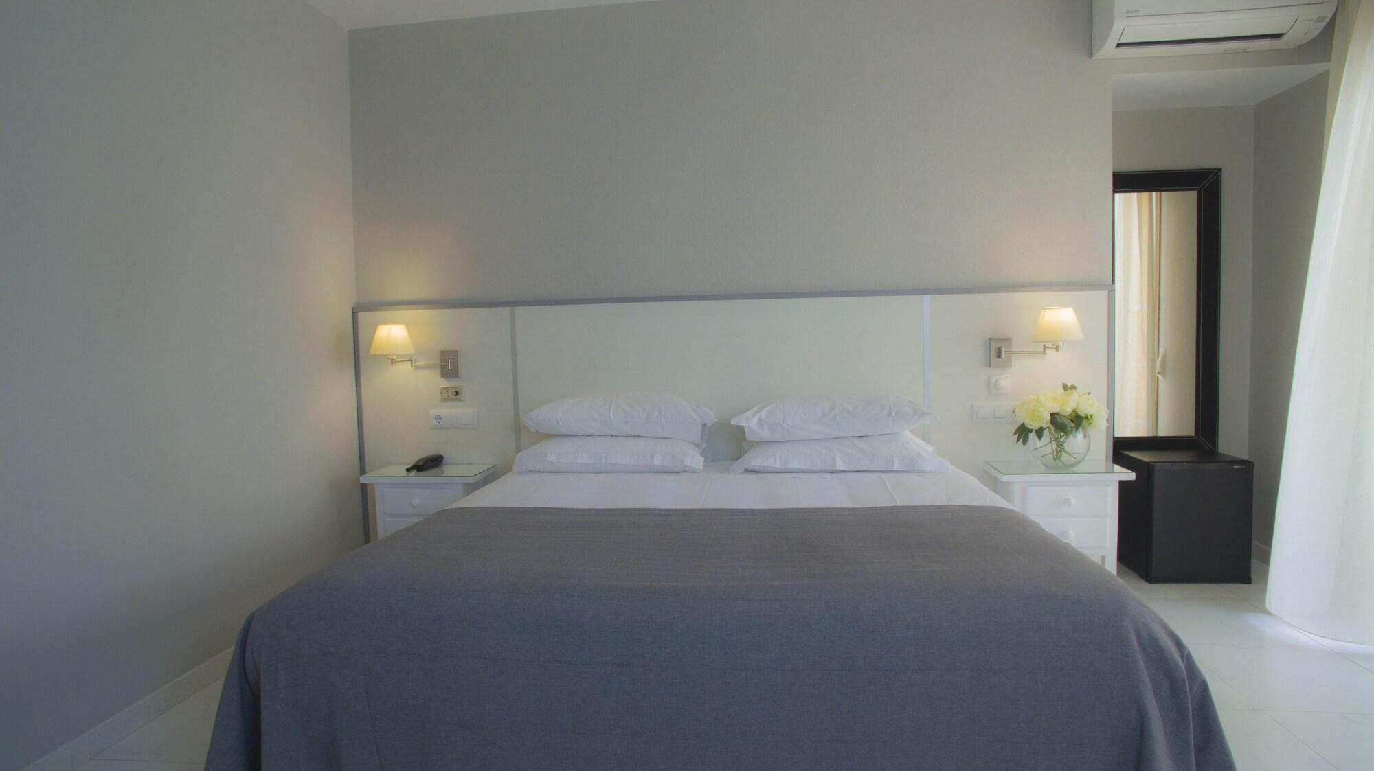 Hotel Ancora Sanxenxo Granxa  Экстерьер фото